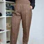 Pantalone LUCIA Cigaret Plus-Size kamel-crna